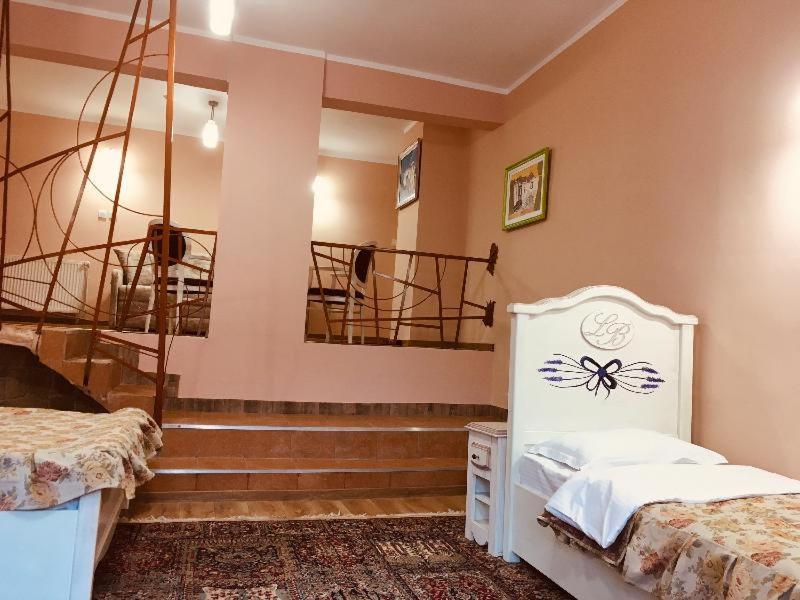 Leaganul Bucovinei Guest House Сучеава Стая снимка