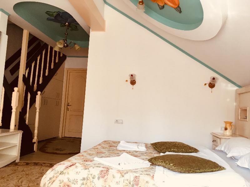 Leaganul Bucovinei Guest House Сучеава Стая снимка