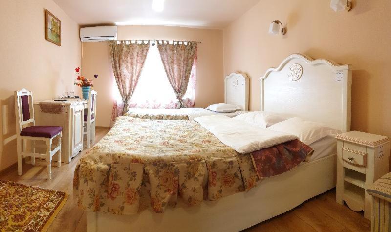 Leaganul Bucovinei Guest House Сучеава Стая снимка