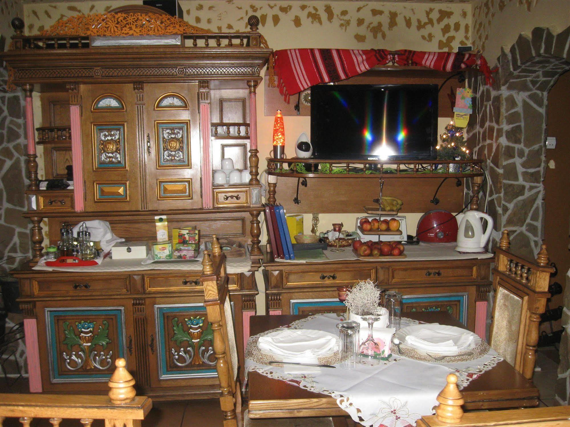 Leaganul Bucovinei Guest House Сучеава Екстериор снимка