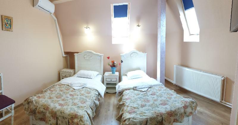 Leaganul Bucovinei Guest House Сучеава Екстериор снимка
